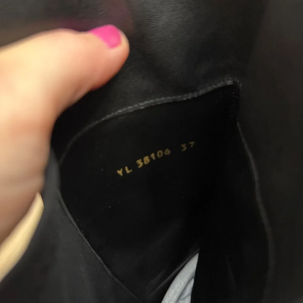Stuart Weitzman stuart weitzman